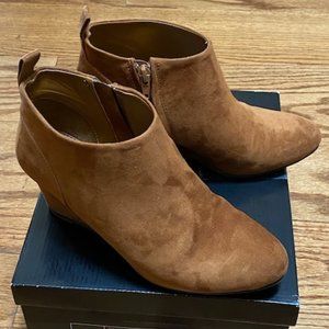 Forever 21 faux suede booties